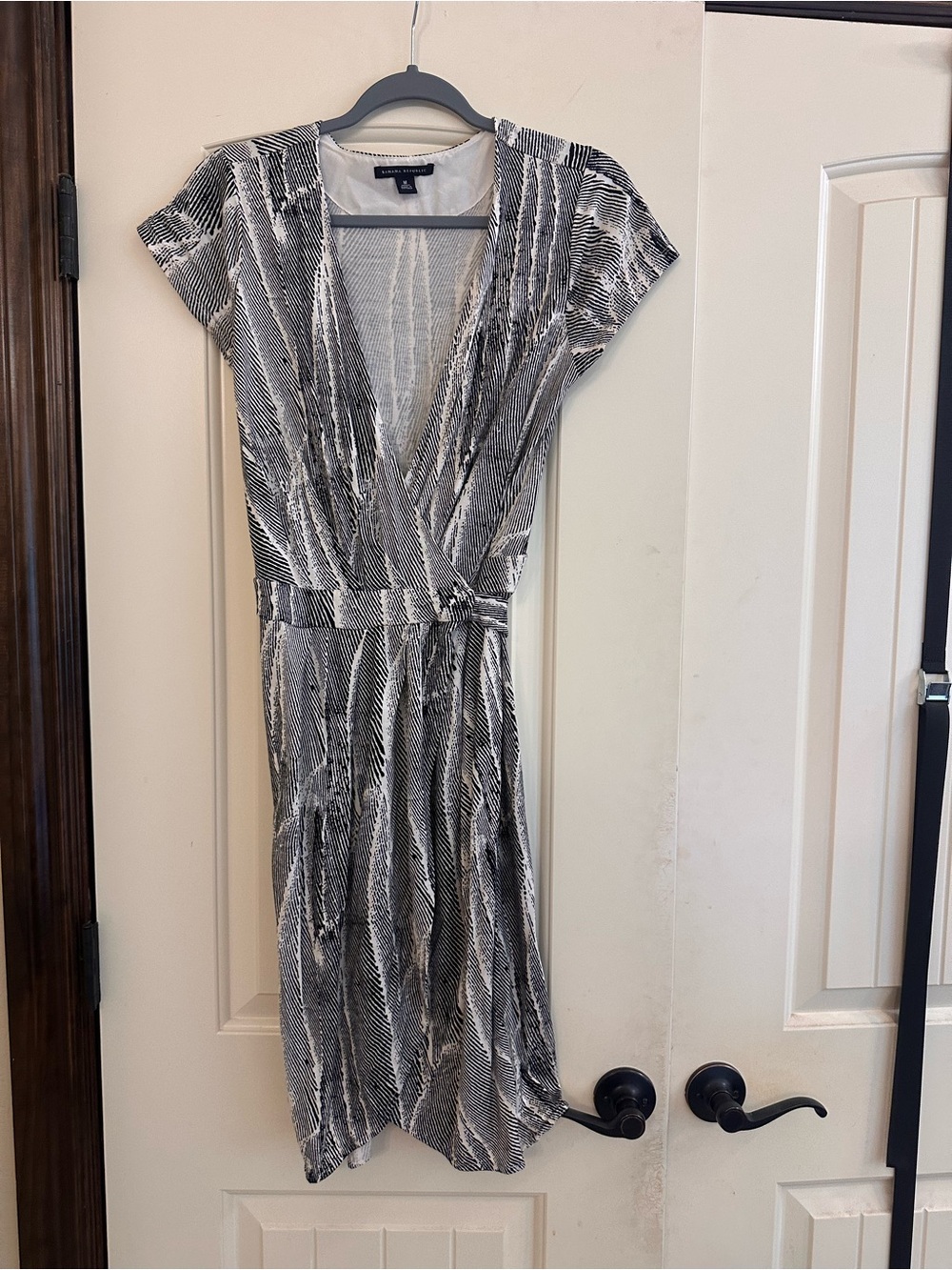 Banana Republic Black & White Patterned Wrap Dress